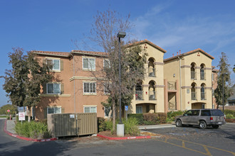 Liberty Family Apartments in Lindsay, CA - Building Photo - Building Photo