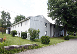 520 Massillon in Akron, OH - Building Photo