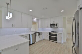 5941 4th Ave N in St. Petersburg, FL - Building Photo - Building Photo