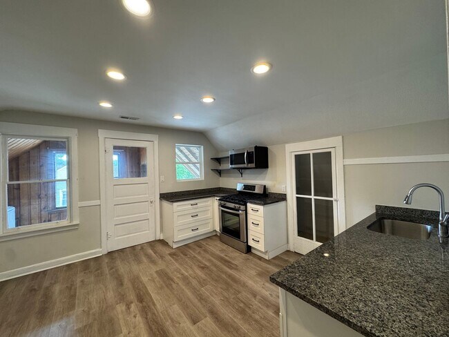 5017 N Western Ave in Chicago, IL - Foto de edificio - Building Photo