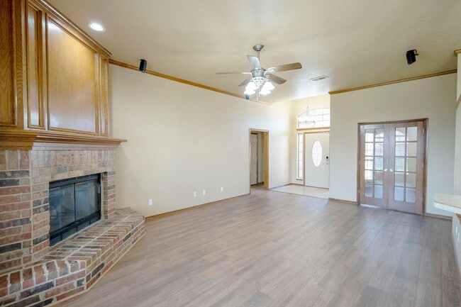 612 SW 160th St in Oklahoma City, OK - Building Photo - Building Photo