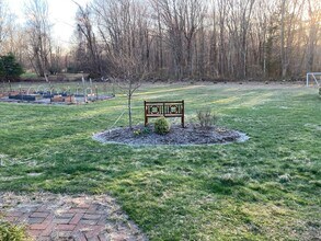 11 Summit Rd in Storrs Mansfield, CT - Building Photo - Building Photo