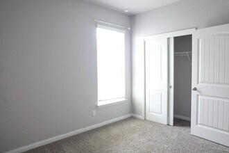 712 Rusty Gate Wy in New Braunfels, TX - Building Photo - Building Photo