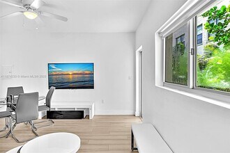 940 Michigan Ave in Miami Beach, FL - Building Photo - Building Photo