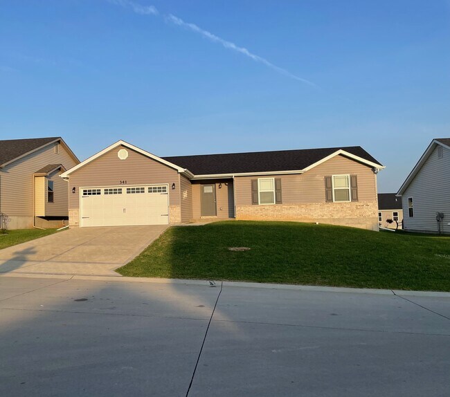 341 Touchdown Dr Rentals in Foristell, MO