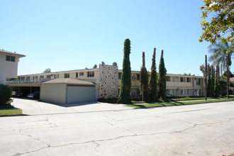 7th Street Apartments in Los Angeles, CA - Building Photo - Building Photo