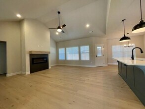 1001 Parker Ln in Pea Ridge, AR - Building Photo - Building Photo