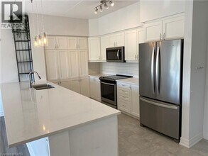 39 Sister Varga Terrace in Hamilton, ON - Building Photo - Building Photo