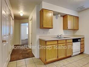 3180 Chasewood Dr in Ammon, ID - Building Photo - Building Photo
