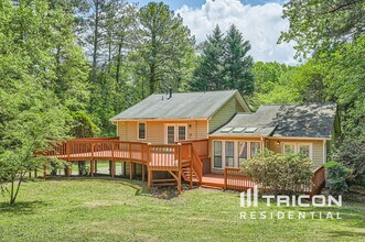 1935 Oakleaf Ct in Lithia Springs, GA - Building Photo - Building Photo