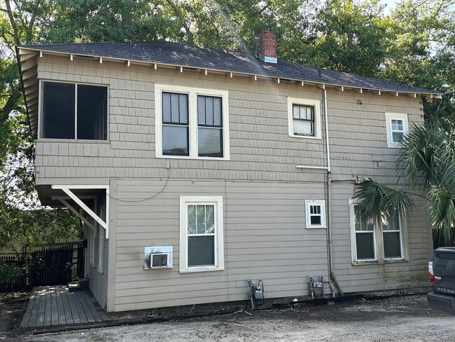 property at 1237-1241 N Adams St