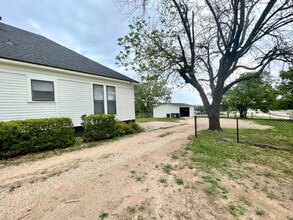 809 N 4th St in Waco, TX - Building Photo - Building Photo