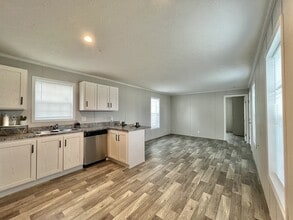 3701 2nd St in Coralville, IA - Building Photo - Building Photo