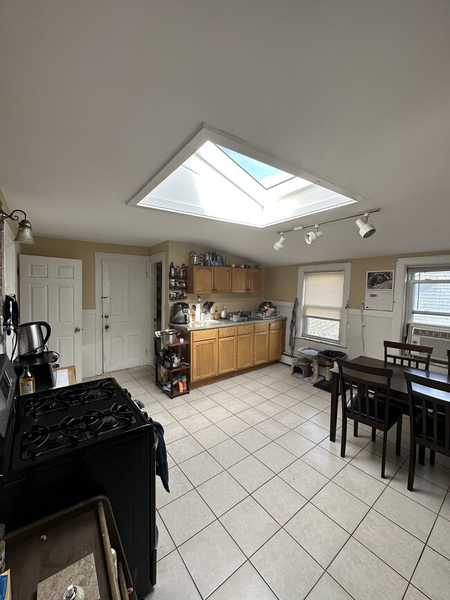 42 Shepard St, Unit 3