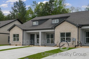 177 Winner Cir in Calera, AL - Building Photo