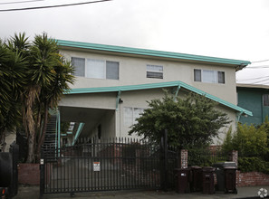 7708 Ney Ave in Oakland, CA - Building Photo - Building Photo