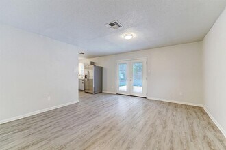 1530 W Donovan St in Houston, TX - Building Photo - Building Photo