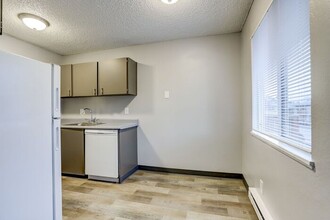2636 SE 160th Ave in Portland, OR - Building Photo - Building Photo