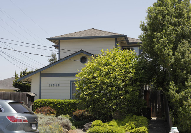 19960 Wisteria St in Castro Valley, CA - Foto de edificio - Building Photo