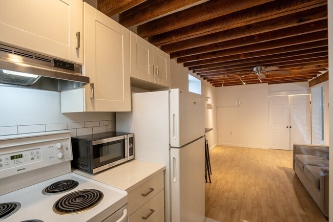 12 Pearl St in Boston, MA - Building Photo - Building Photo