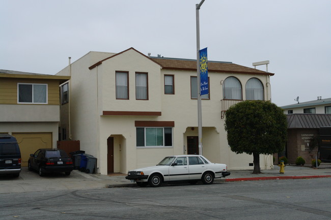 132 Park Pl in San Bruno, CA - Building Photo - Building Photo