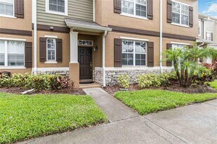 2243 J Lawson Blvd in Orlando, FL - Building Photo