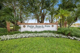 11397 Pond View Dr in Wellington, FL - Building Photo - Building Photo