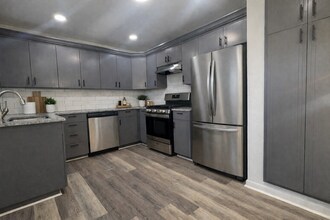 2353 Oxford Way in The Village, OK - Building Photo - Building Photo