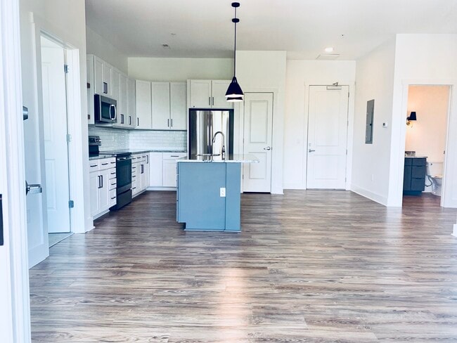 MV Flats At Riverlights in Wilmington, NC - Building Photo - Building Photo