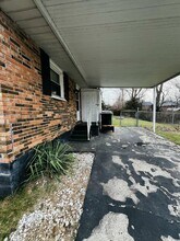 1230 Trent Blvd in Lexington, KY - Building Photo - Building Photo