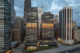 The Esplanade Apartments in Chicago, IL - Building Photo - Building Photo