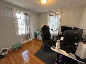 993 Massachusetts Ave, Unit 2 in Lexington, MA - Building Photo - Building Photo