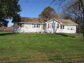 235 Shaker Rd in Enfield, CT - Building Photo