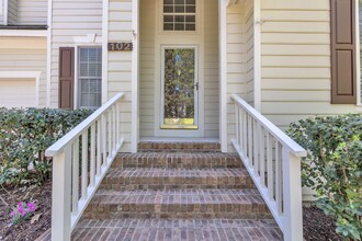 102 Cove Creek Dr in Cary, NC - Building Photo - Building Photo