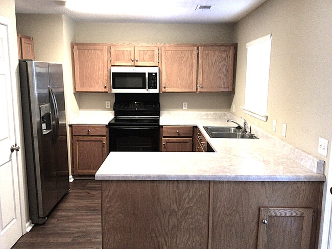 118 Blue Gill Ln in Pooler, GA - Building Photo - Building Photo