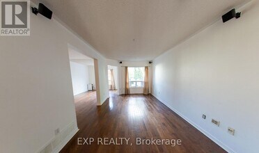 4347 Sunwood Crescent in Ottawa, ON - Building Photo - Building Photo