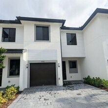 18984 SW 344th Ter in Florida City, FL - Building Photo - Building Photo