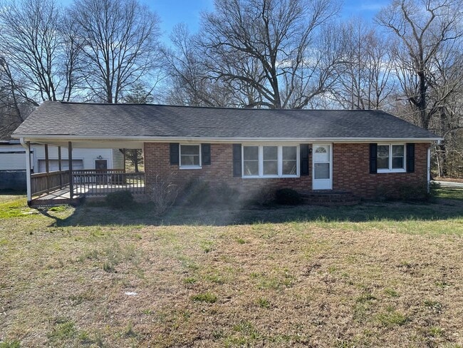 property at 4527 S North Carolina 87