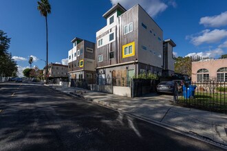 5407 N Huntington St in Los Angeles, CA - Building Photo - Building Photo