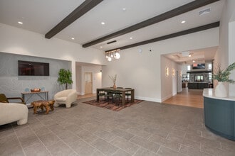 TOPOGRAPH in Auburn, MA - Building Photo - Lobby