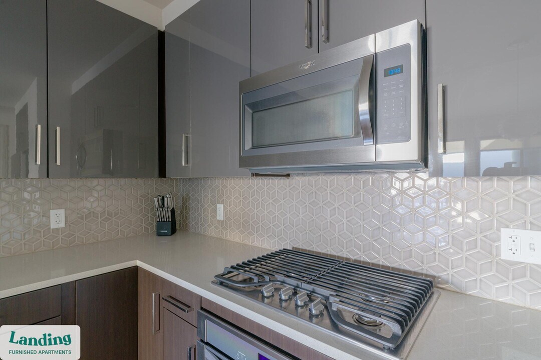 1414 Wood Hollow Dr in Houston, TX - Building Photo
