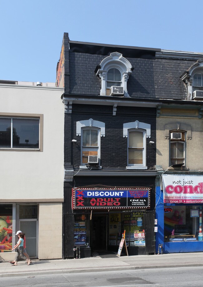 538 Yonge St in Toronto, ON - Building Photo - Building Photo