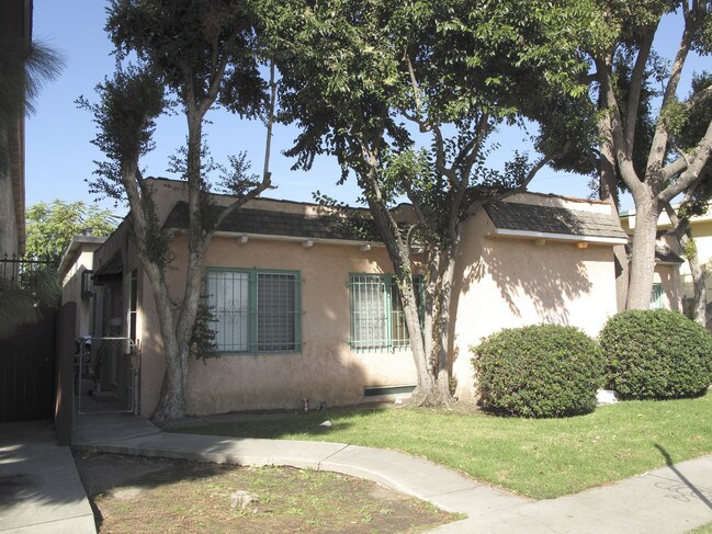 3317-3319 Bagley Ave in Los Angeles, CA - Building Photo - Building Photo