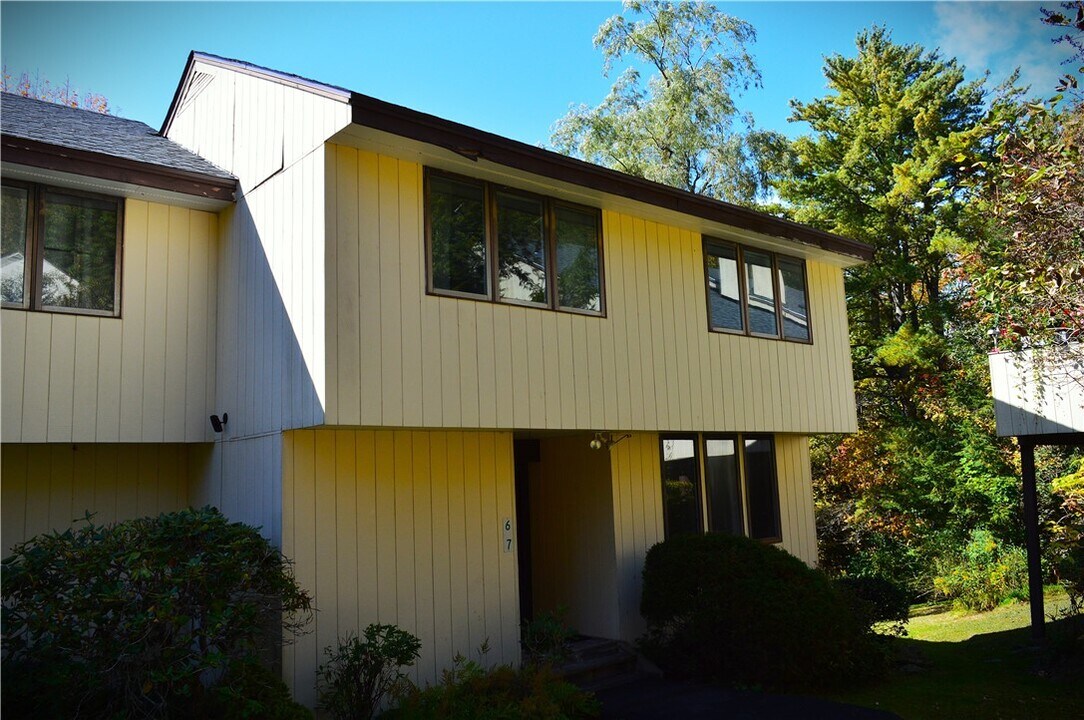 132 Pines Dr in Roxbury, NY - Building Photo