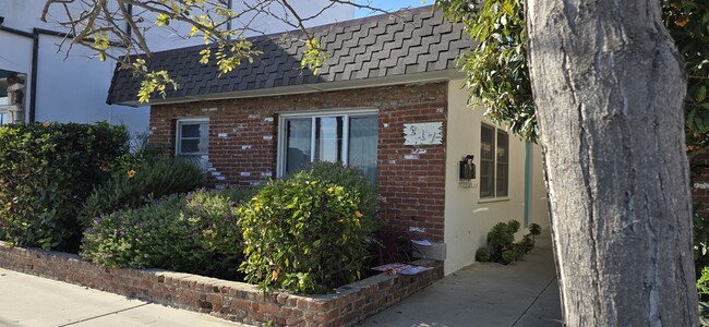 217 Seal Beach Blvd, Unit Apt. B