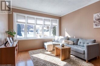 88 Williamsburg Rd in Kitchener, ON - Building Photo - Building Photo