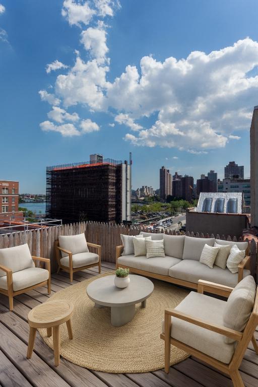 3 Bedroom Penthouse Duplex with 2 Private