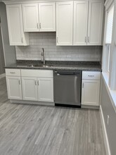 121 Safford St-Unit -2 in Quincy, MA - Building Photo - Building Photo
