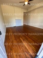 1018 Hamilton Ave in Louisville, KY - Building Photo - Building Photo