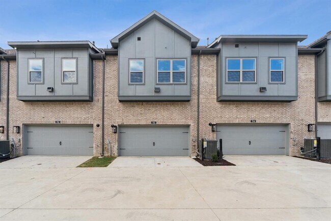 4839 Fuller Ct in Irving, TX - Foto de edificio - Building Photo
